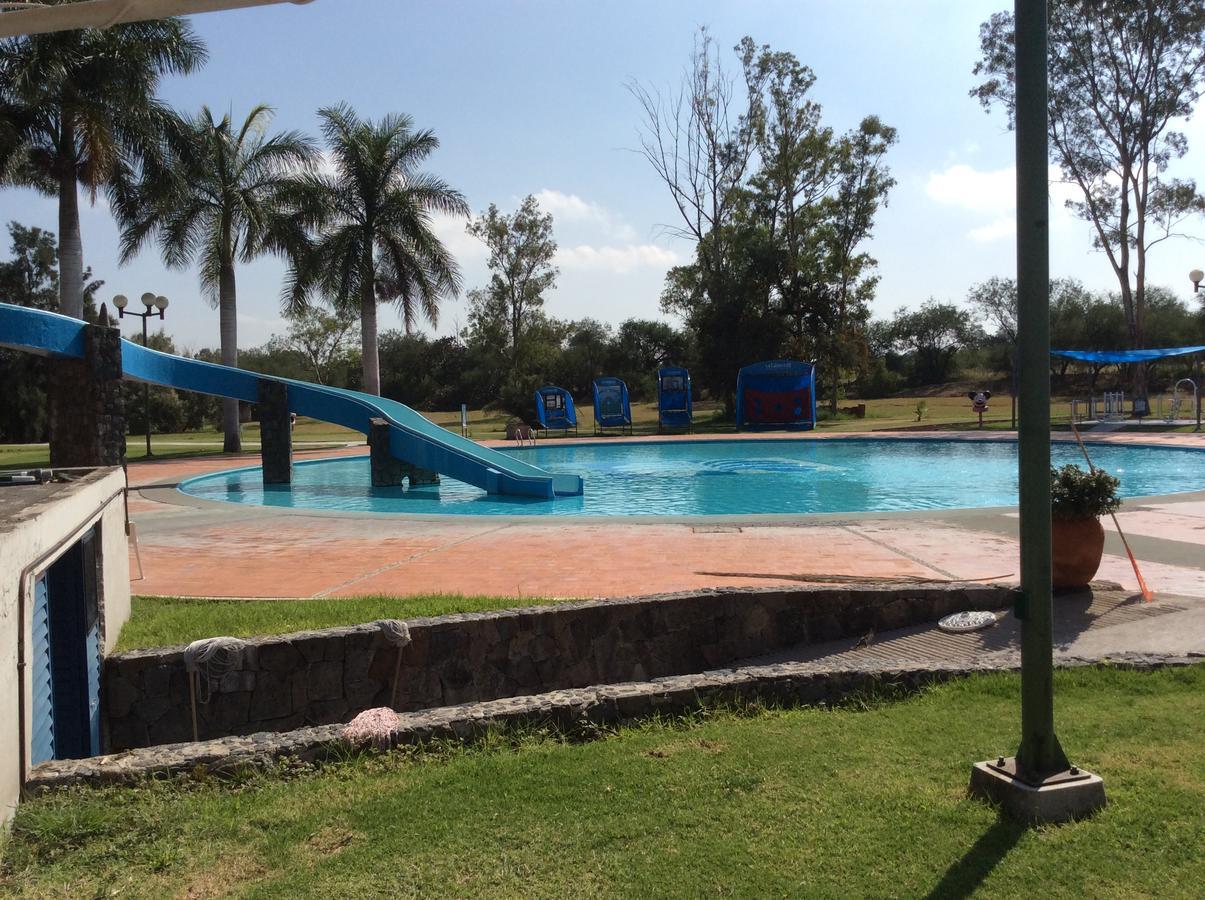 Hotel Y Parque Acuatico La Caldera Abasolo Buitenkant foto